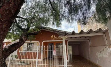 Casa térrea à venda, 5 dormitórios, quintal amplo, Jardim América, Indaiatuba.