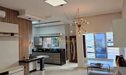 Casa térrea à venda, 3 quartos, 1 suíte, planejados, Condomínio Montreal, Indaiatuba.