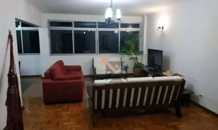 Impecável apartamento à venda na Mooca, São Paulo-SP: 4 quartos, 1 suíte, 2 salas, 4 banheiros, 2 vagas de garagem e 200m² de área.