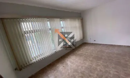 Casa térrea na vila formosa - 300 metros de terreno - avenida montemagno , hospital vitória , mercado municipal vila formosa,  06 vagas