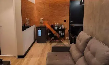 Lindo Apartamento Mobiliado no Cambuci - 02 Dormitórios sendo uma Suíte - Lazer de Clube
