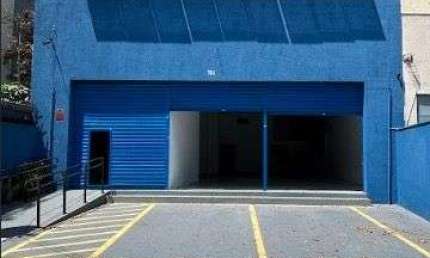 SALÃO - GALPÃO - COMERCIAL - VÃO LIVRE - PÉ DIREITO 3,90M² - VESTIÁRIO PCD - RAMPA ACESSIBILIDADE - REFEITÓRIO - ELEVADOR DE CARGA - 2 VAGAS
