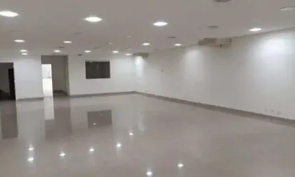 Galpao com 1000m² , sendo 805 m² de área construída, Zoneamento ZM - Cambuci