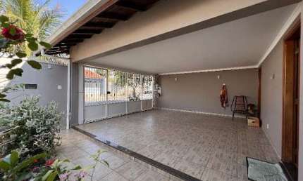 Casa com 3 dormitórios à venda, 200 m² por R$ 600.000,00 - Jardim Santa Olívia II - Araras/SP