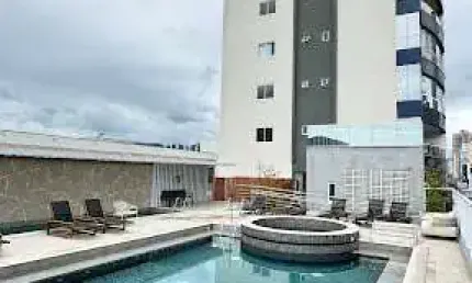 Apartamento com 3 quartos à venda na Rua 137, Meia Praia, Itapema