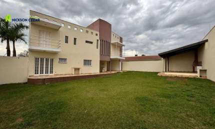 Casa com 2 quartos para alugar na Alameda dos Jacarandás, Cidade Jardim, Pirassununga