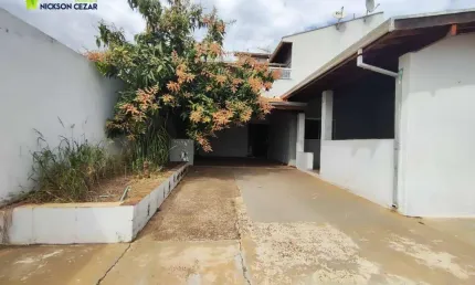 Espaço e tranquilidade você encontra nesta casa incrível de localização muito requisitada em araras sp