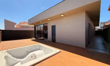 Casa em condomínio fechado com 3 quartos à venda na Rua Osmy Figueiredo, Jardins de Samantha III, Araras
