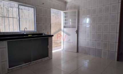Casa 2 dormitórios para Locação em Atibaia, Jardim das Cerejeiras, 2 dormitórios, 2 suítes, 3 banheiros, 1 vaga