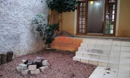 Casa 4 dormitórios ou + para Locação em Atibaia, Jardim Paulista, 4 dormitórios, 2 suítes, 3 banheiros, 4 vagas