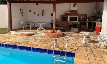 Casa 3 dormitórios para Locação em Atibaia, Loteamento Jardim Morumbi, 3 dormitórios, 3 suítes, 3 banheiros, 3 vagas