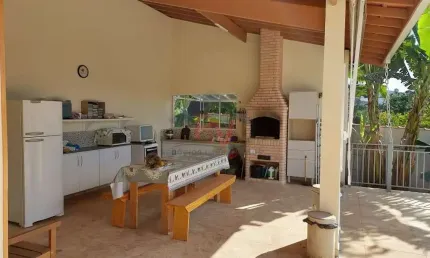 Casa de Campo para Venda em Atibaia, Jardim Estância Brasil, 5 dormitórios, 1 suíte, 3 banheiros, 4 vagas