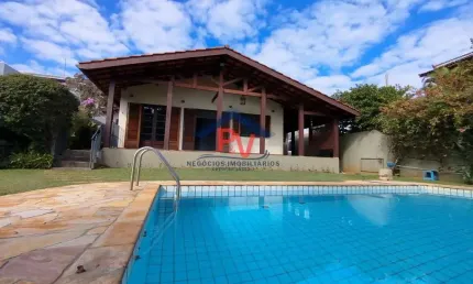 Casa de Campo para Venda em Atibaia, Jardim Santa Bárbara, 4 dormitórios, 2 suítes, 2 banheiros, 2 vagas