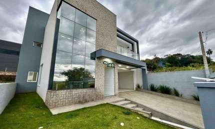 Casa Nova de Alto Padrão para Venda no Walville em Chapecó/SC.