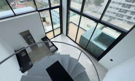 VENDE-SE LOFT 4 SUÍTES COM PISCINA - 236M² - CASA FORTE