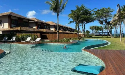 Casa Alto Padrão em Itacimirim com 4|4, 02G e 202M²