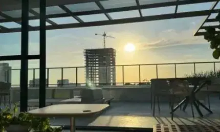 Apartamento na Barra com 1|4, 01G 29M² (Porteria Fechada)