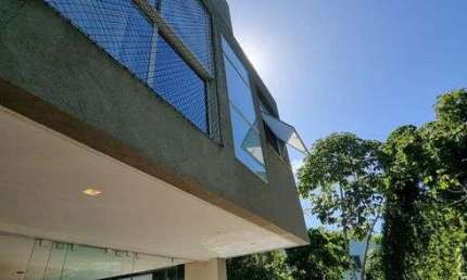 Casa em Alphaville Litoral Norte I com 4|4, 04G e 510M² | Terreno 760M² (P. Fechada)