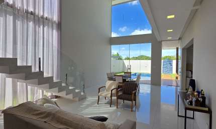 Linda Casa em Alphaville Litoral Norte 3 com quatro suítes Bahia