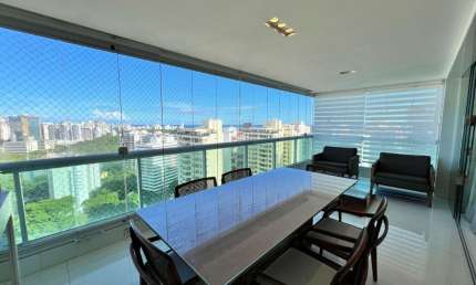 Lindo apartamento 150 m2 com três suítes decorado no Diamond Itaigara Salvador