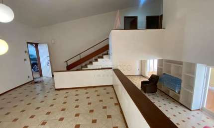 Casa com 3 quartos para alugar na Rua Doutor Lemos Torre, Vila São Pedro, São José do Rio Preto