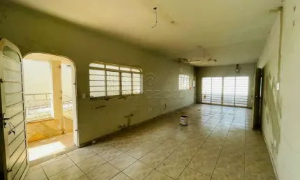 Casa com 4 quartos para alugar na Rua Doutor Coutinho Cavalcanti, Jardim América, São José do Rio Preto