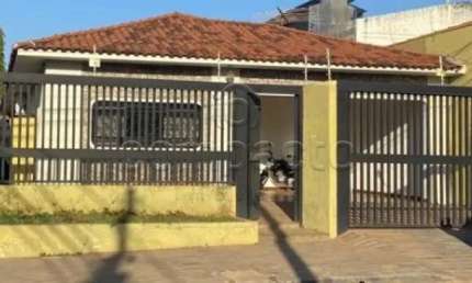 Casa com 4 quartos para alugar na Rua Carmelino Gonçalves Condessa, Santos Dumont, São José do Rio Preto