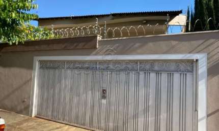 Casa com 4 quartos para alugar na Rua Doutor Raul Silva, Nova Redentora, São José do Rio Preto