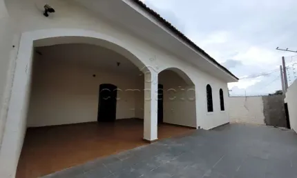 Casa com 4 quartos para alugar na Rua Professor Francisco Felipe Caputo, Jardim Nazareth, São José do Rio Preto