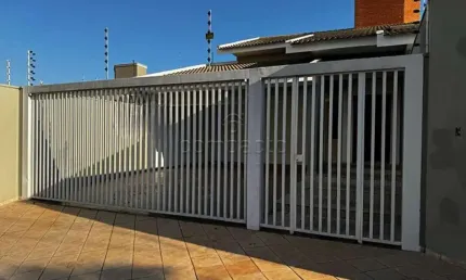 Casa com 5 quartos para alugar na Rua Jorge Assad Caran, Jardim Francisco Fernandes, São José do Rio Preto