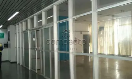 Comercial Sala/Loja Condomínio em São José do Rio Preto