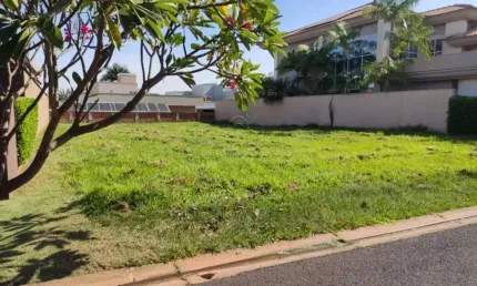 Terreno em condomínio fechado à venda no Parque Residencial Damha V, São José do Rio Preto 