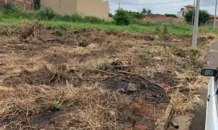 Terreno comercial à venda no Jardim Caparroz, São José do Rio Preto 