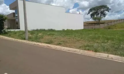 Terreno em condomínio fechado à venda no Centro, Bady Bassitt 