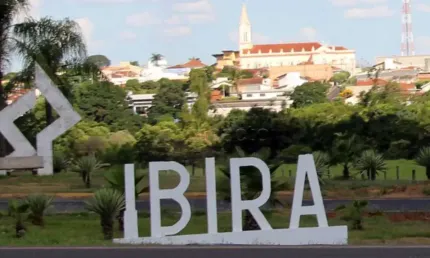 Terreno à venda no Centro, Ibirá 