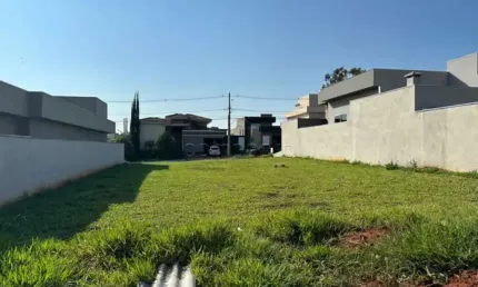Terreno em condomínio fechado à venda no Loteamento Recanto do Lago, São José do Rio Preto 