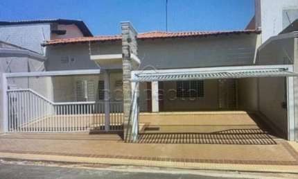Casa com 3 quartos à venda no Centro, Fernandópolis 