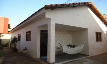 Casa com 3 quartos à venda na Vila Santo Antônio, São José do Rio Preto 
