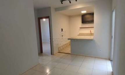 Apartamento térreo 2 quartos no Condomínio Parque Rio das Flores