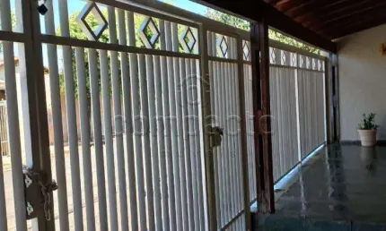 Casa com 3 quartos à venda no Jardim Maria Lúcia, São José do Rio Preto 