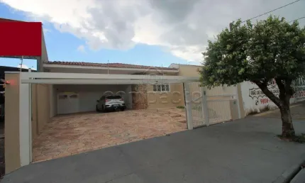 Casa com 3 quartos à venda na Vila Falavina, São José do Rio Preto 