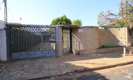 Casa com 3 quartos à venda no Bom Jardim, São José do Rio Preto 
