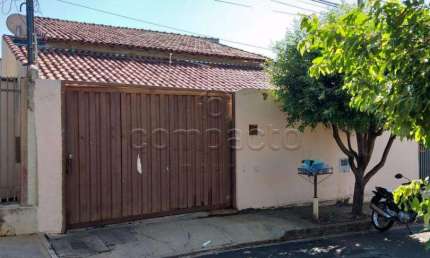 Casa com 3 quartos à venda no Conjunto Habitacional CAIC, São José do Rio Preto 