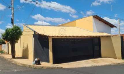 Casa com 3 quartos à venda no Jardim Lago, Monte Aprazível 