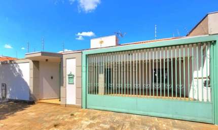 Casa com 3 quartos à venda no Santos Dumont, São José do Rio Preto 