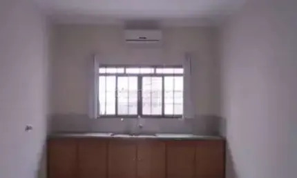Sala comercial para alugar na Rua Ipiranga, Vila Curti, São José do Rio Preto