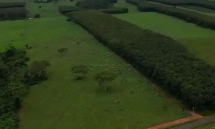 Terreno comercial à venda no Centro, Cosmorama 