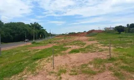 Terreno à venda no Centro, Nova Granada 