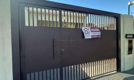 Casa com 2 quartos para alugar na Rua Doutor Alceu de Assis, Jardim Maria Lúcia, São José do Rio Preto