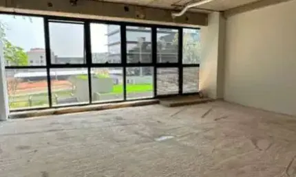Comercial Sala/Loja Condomínio em São José do Rio Preto